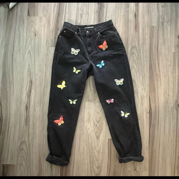 ONE OF A KIND l BLACK BUTTERFLY PATCHED UPCYCLED JEANS | Liz Claiborne - Picture 2 of 8